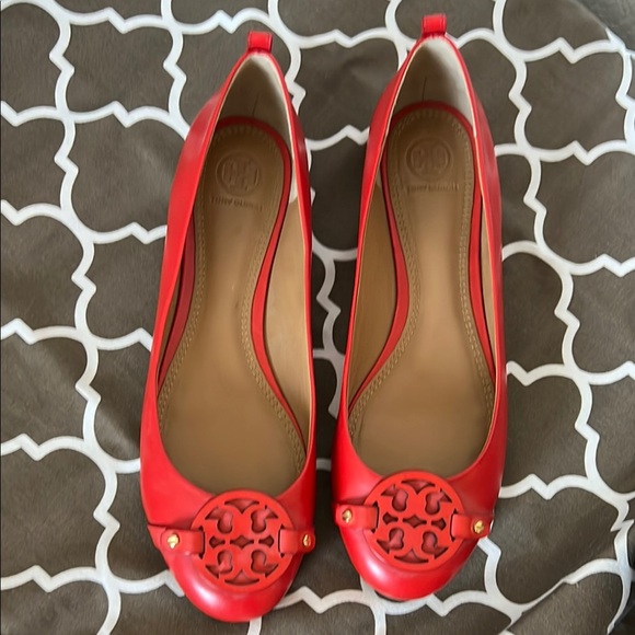 Tory Burch Shoes - Tory Burch Orange and Gold Flats Elegant Design